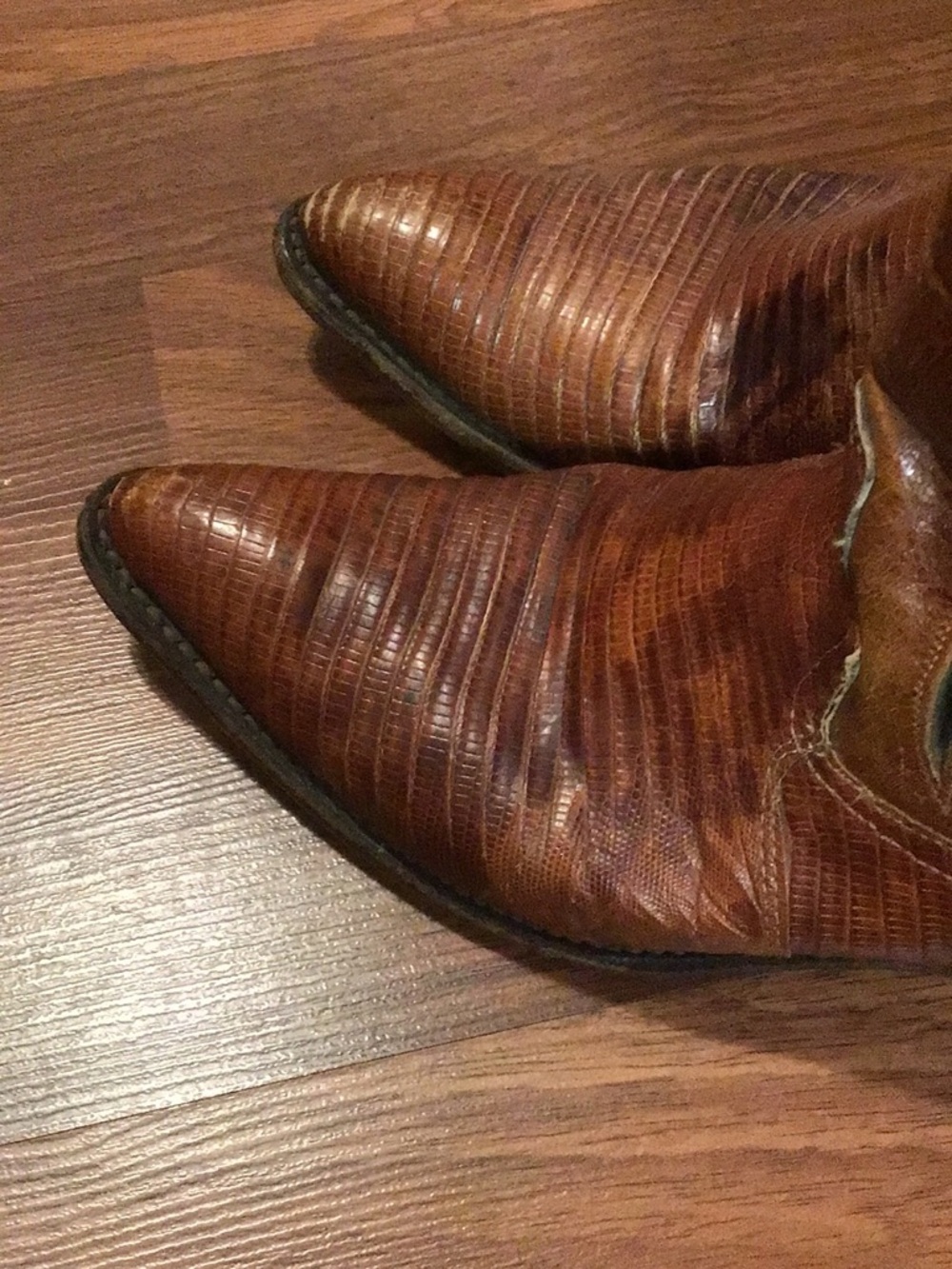 Vintage Brown Leather Western Heeled Boots with Black Accents - Picture 2 of 7